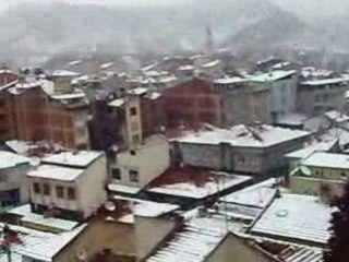 Dursunbey'e Yılın İlk Karı Yağdı