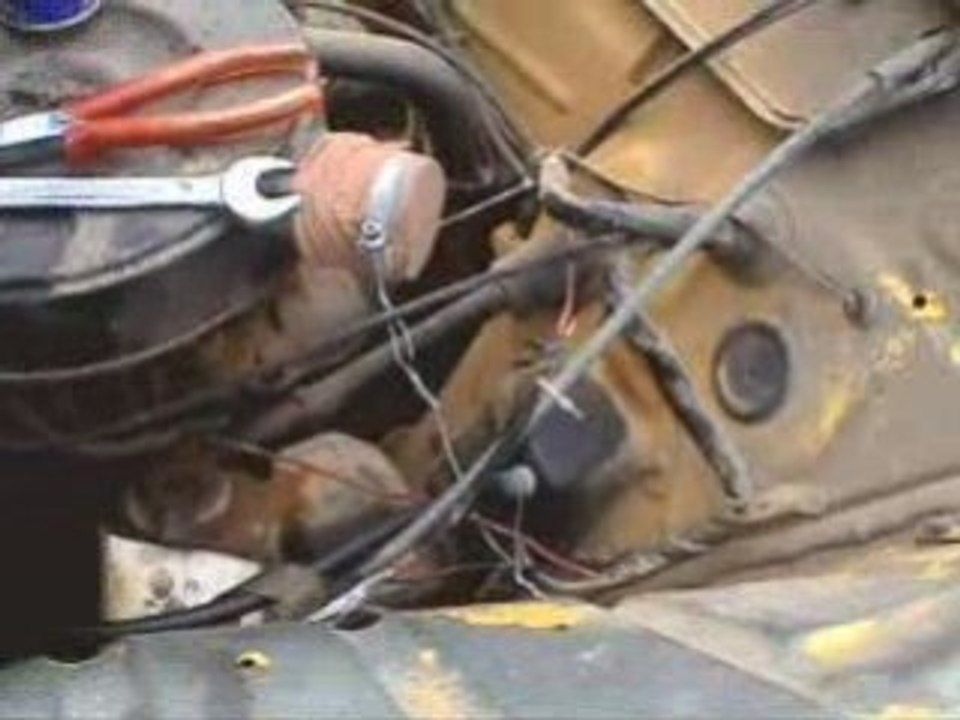 4L Trophy 2008 : changement de cable d'embrayage