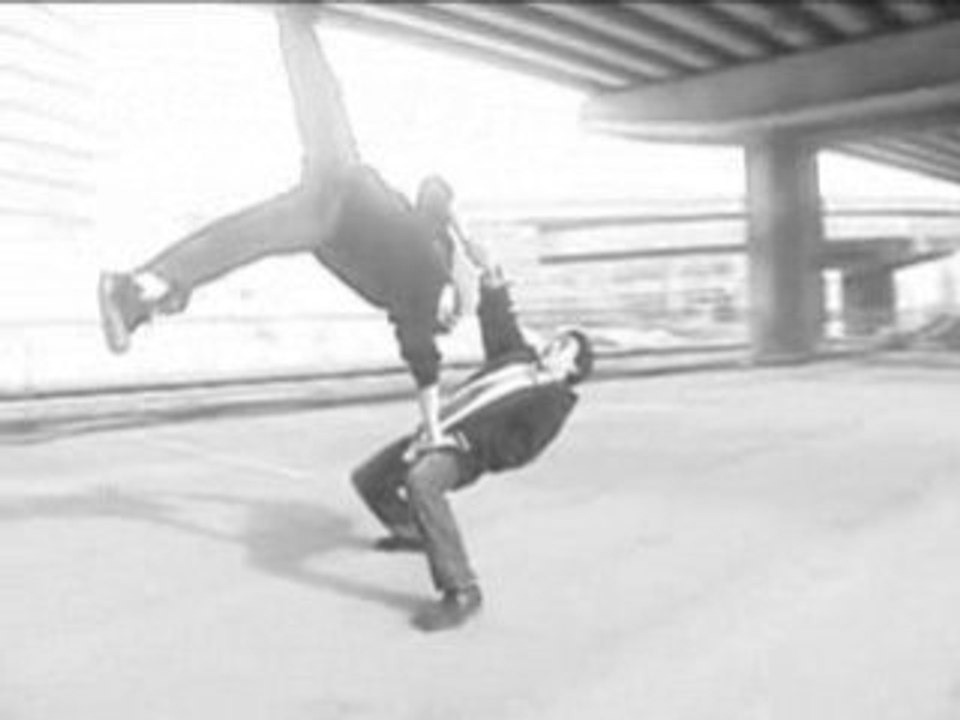 Traces - street video