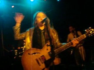 Nina Attal à la scène Bastille - Let's the good time roll