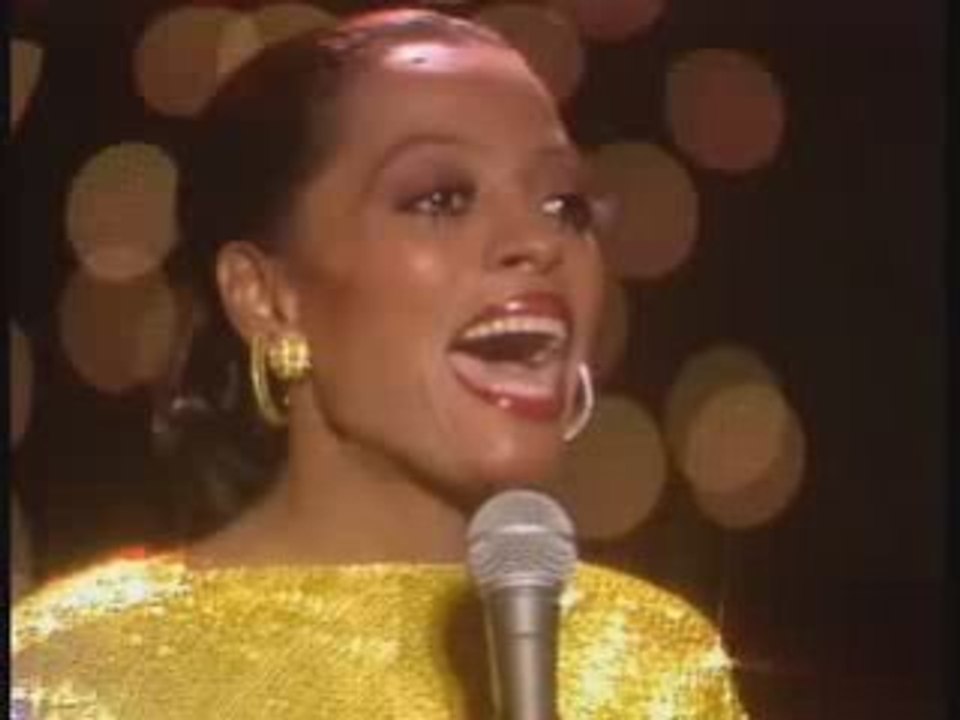 Diana Ross . Love Hangover [Show Tv Live.1977]