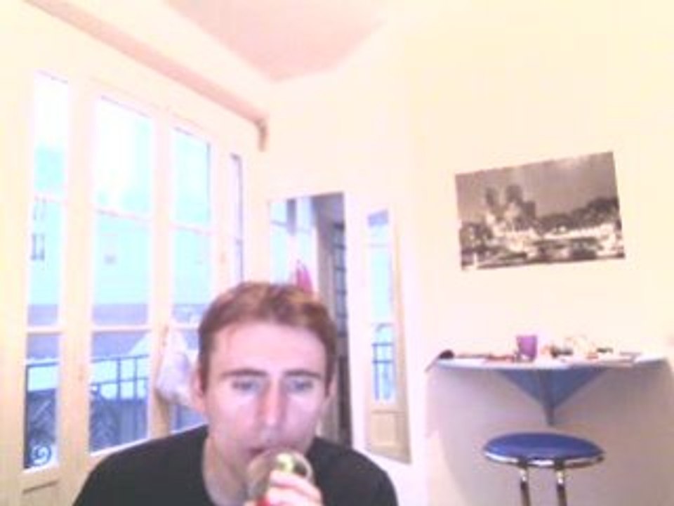 Wiwi égratigne "Entends tu le monde"