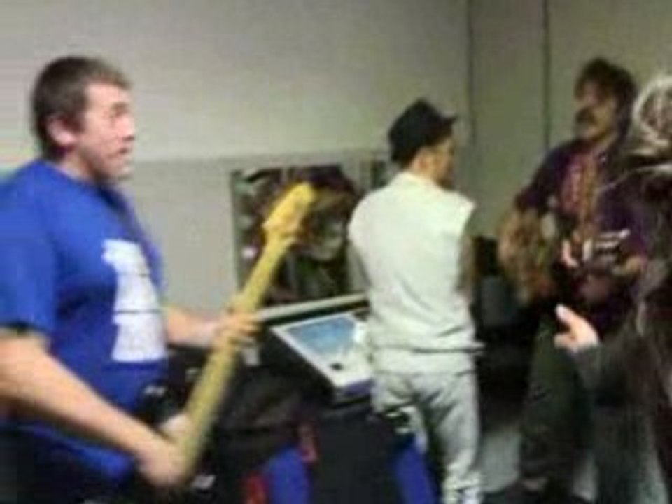 Boeuf dans les loges de Taratata (part. 2)