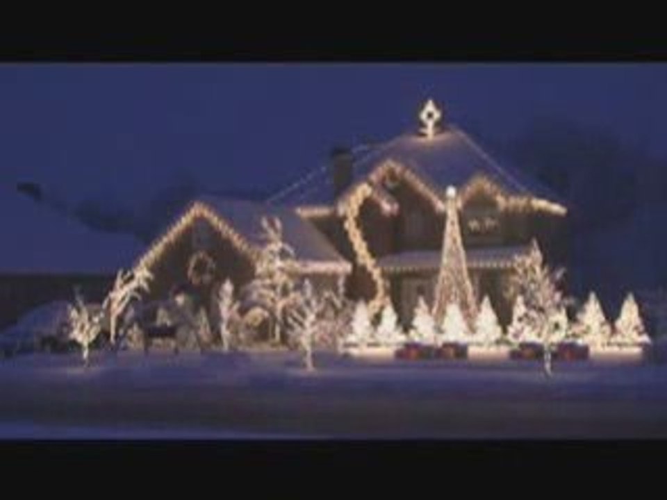 A voir !!! maison de noël illuminée avec musique