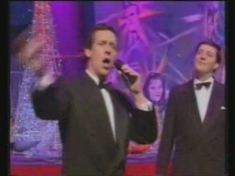 Hugh Laurie Chante Noël