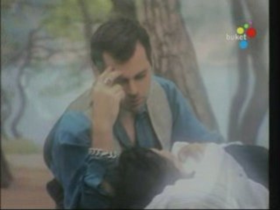 Yeşim Salkım - Deli Mavi