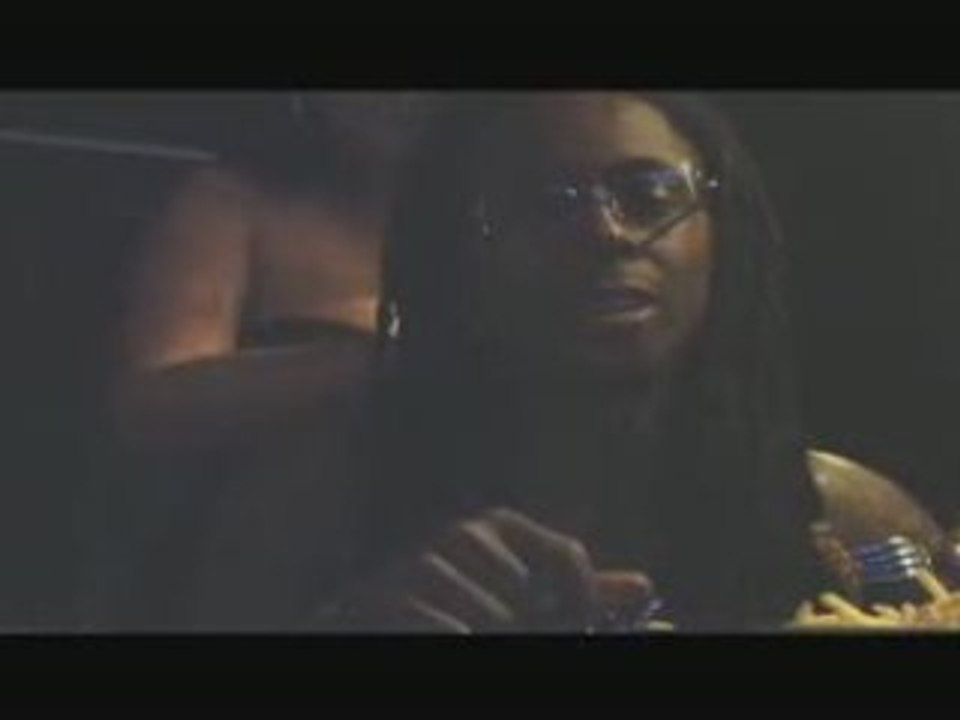 Lil Wayne Blog (Getting A Massage From Some Chick) Is Back