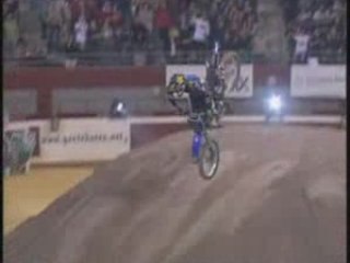 Donostia Freestyle 2008 - Cameron Sinclair's Double Backflip