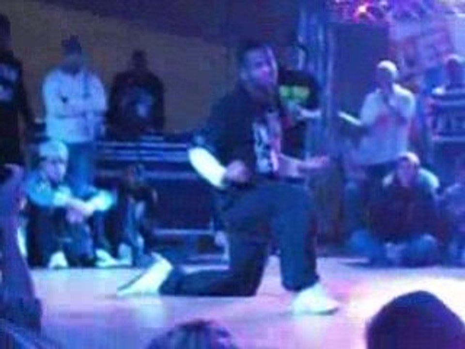 Chris danse