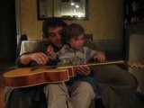 Lucien et francois a la guitare