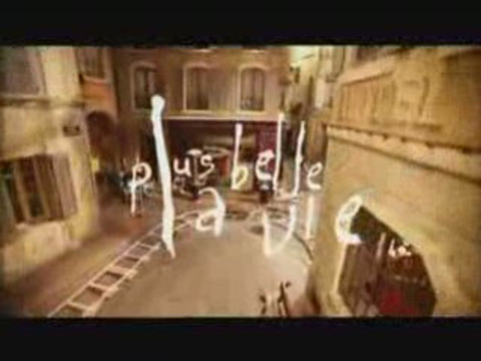 PLUS BELLE LA VIE - Clip J'veux du soleil (court)