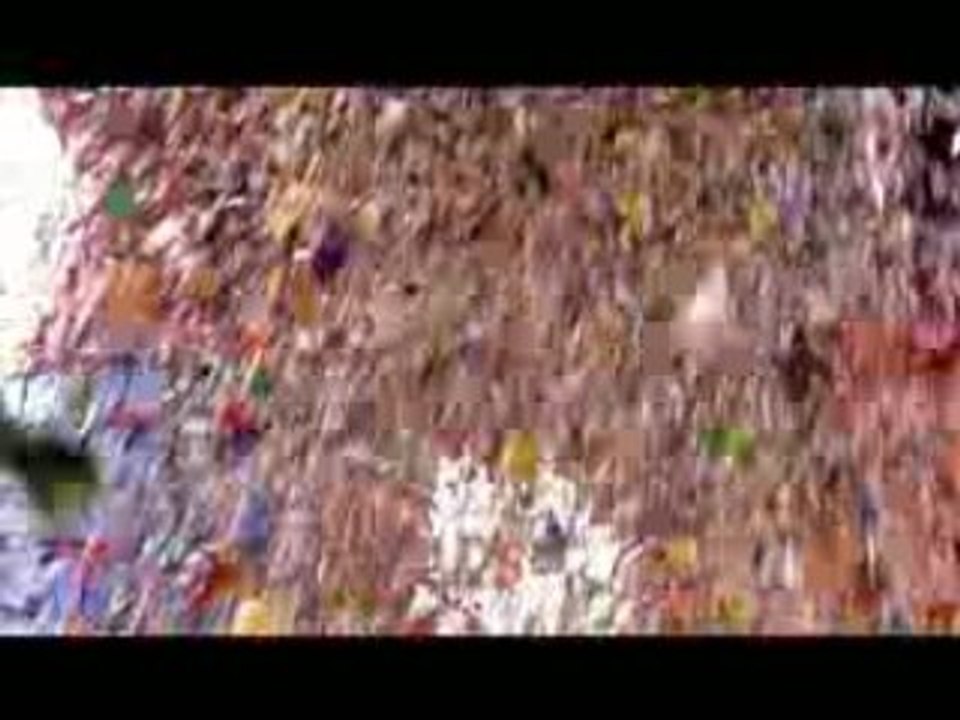 Commercial - World's Largest Pinata