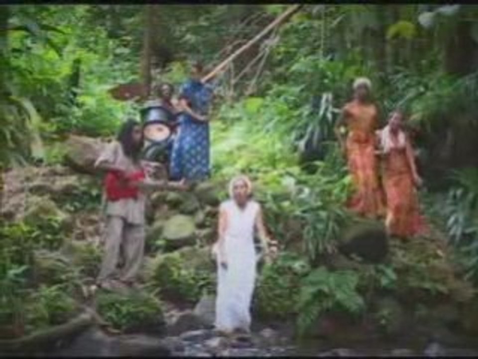 Nelly Stharre - Peace & Love