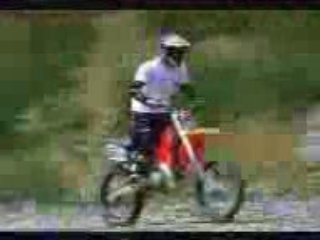 Moto avec mauvais conducteur