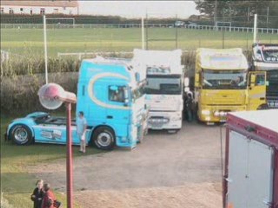 MONTAGE VIDEO DES FOUS DU VOLANT 2008