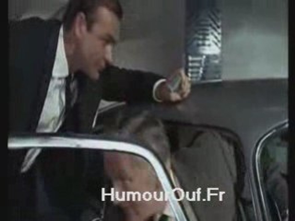 007 est une racaille qui fume de la beuh