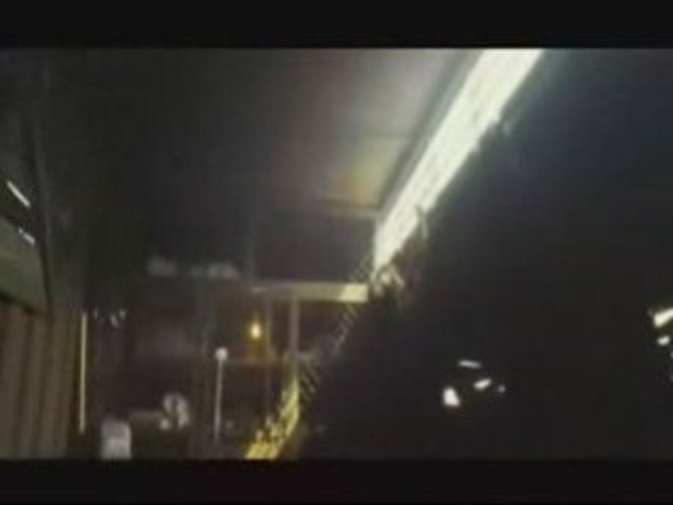 保持通话 connected ( cellular ) 1/8