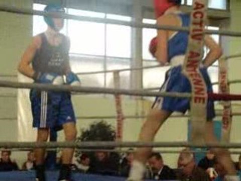Cougoulic Victor boxe finale championnat de bretagne 2009