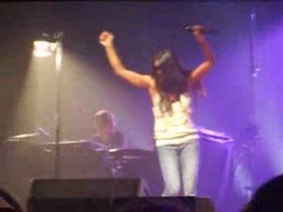 19.12.08 Jenifer au Cirque Royal - Comme un hic