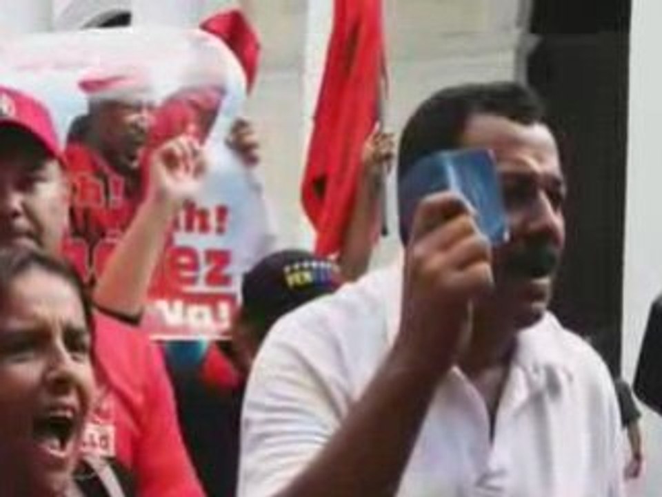 Grupo madera: Chavez con el pueblo si va