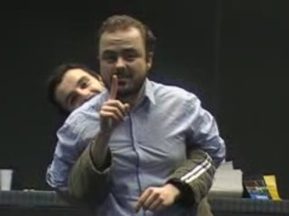 Improvizatie - Cum afecteaza criza pe cantaretii de hip-hop