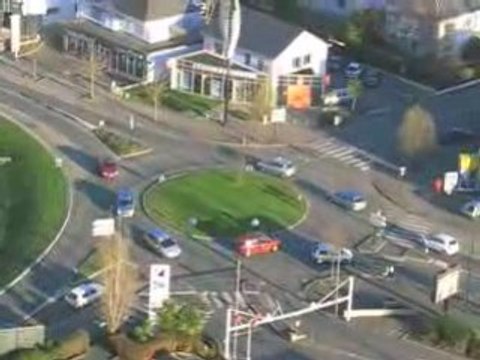 Saint Herblain : rond point Thébaudières