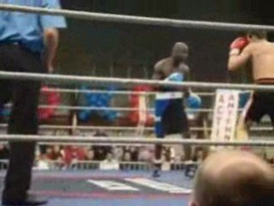 Romaric Hignard vs Tiemene magnifique combat de boxe