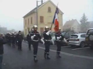 LES POMPIERS DEFILENT