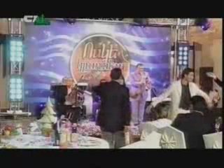 Hovo -  Amanorya Par