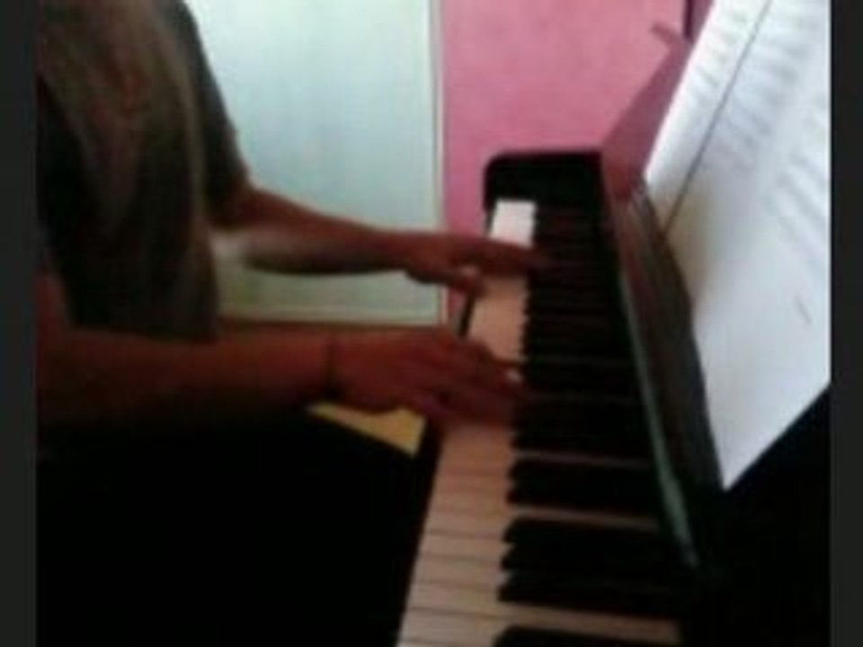 Maxou au piano