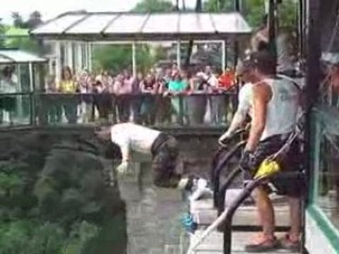 saut à l'élastique 60 mètres