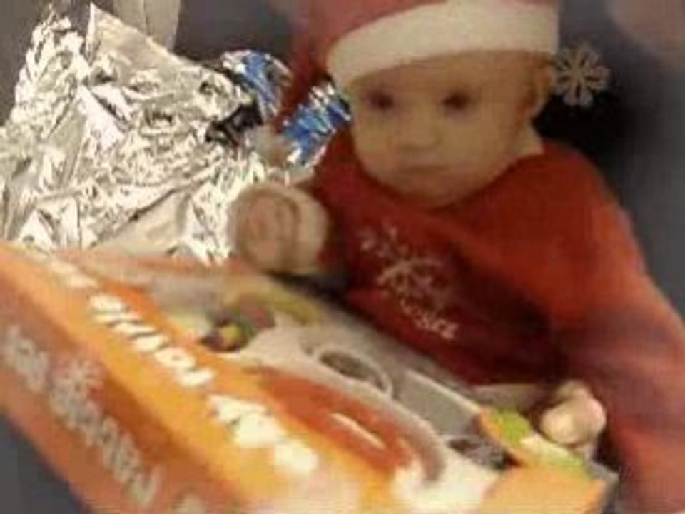 video maélys naissance a 15 mois