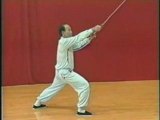 Forme Taiji avec épée par Me Deng Shi Hai