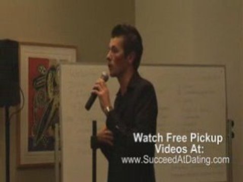 Attracting Women During The Daytime - DayGame Seminar Part 1