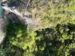 Le magnifique saut de Cedric