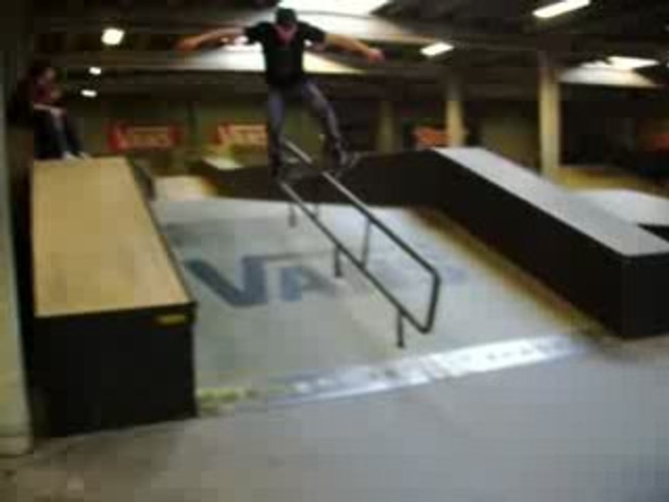 boardslide sur un tube a zumiez