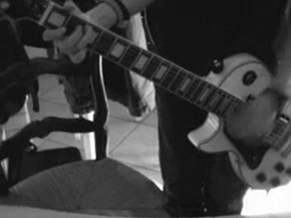 moi a la guitare