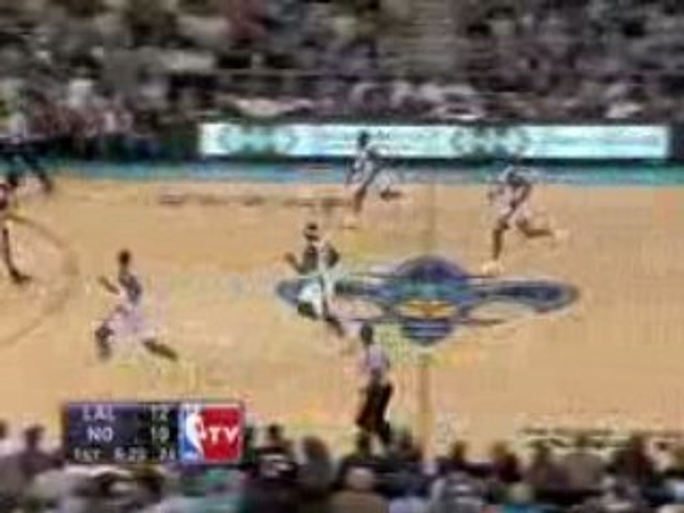 Chris Paul skills with this swipe against the Lakers.