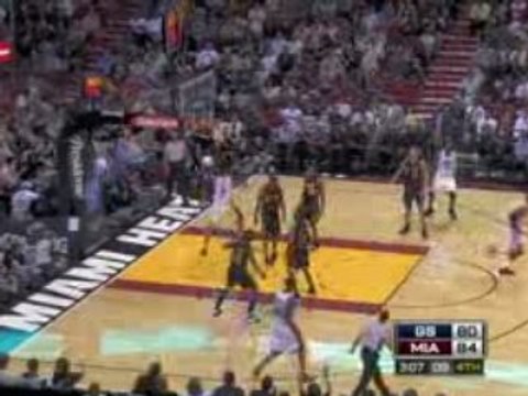 Dwyane Wade makes a vicious pass