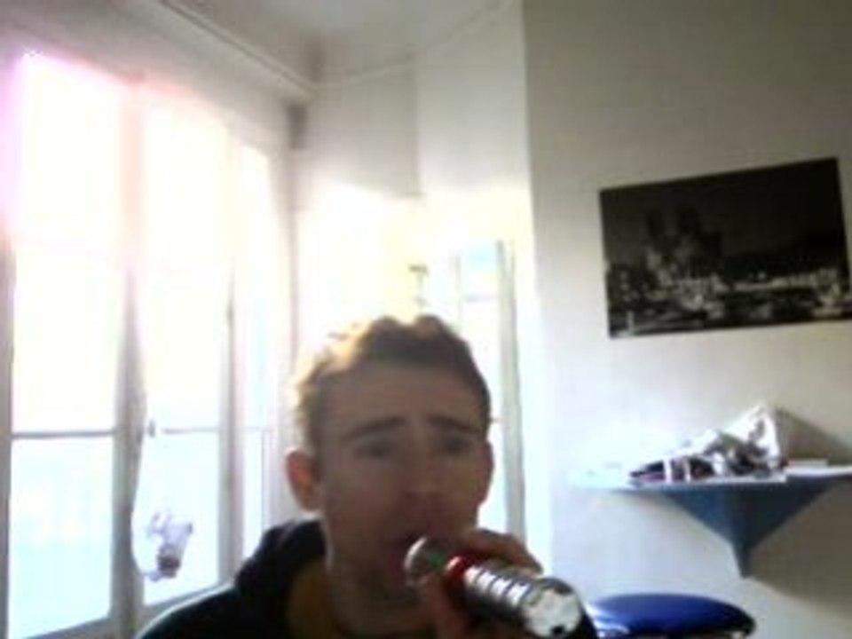 Wiwi égratigne "Le rossignol anglais"