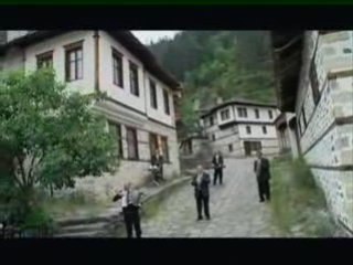 Виевска Фолк Група - Момне Ле Мари Гиздава (High Quality)