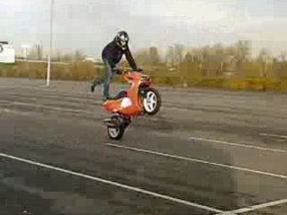 nitro stunt  la barre au prochaine video