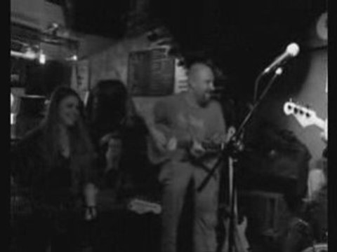 GIRLS JUST WANNA HAVE FUN mythos