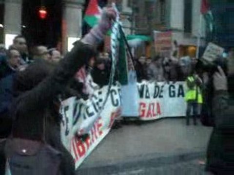 rassemblement avant la marche de soutien à gaza