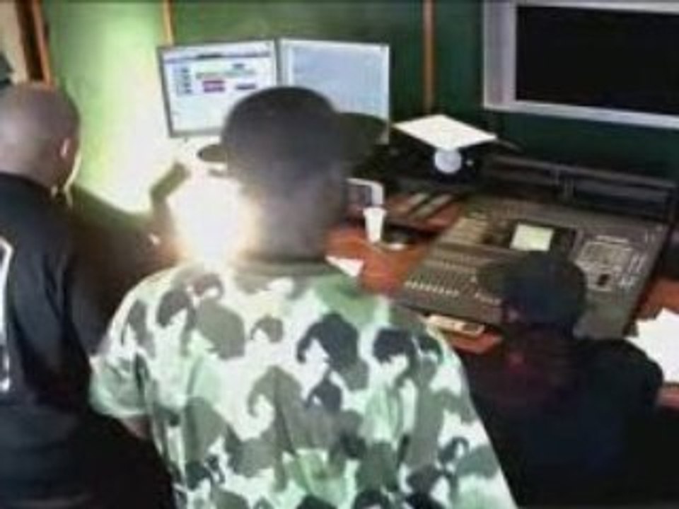 Studio DVDRip-XviD-FR-2008