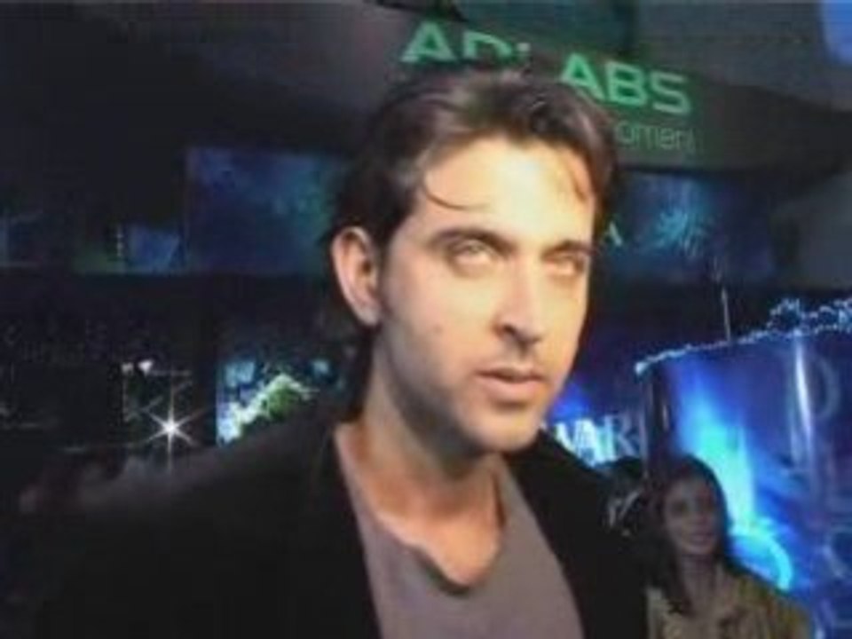 Hrithik Gets Smooching Adivce