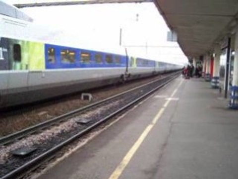 St Pierre des Corps - Départ d'un TGV pour Paris