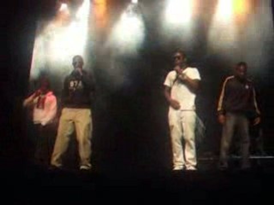 Lyrick's ft  Pops  - Sisi LIVE