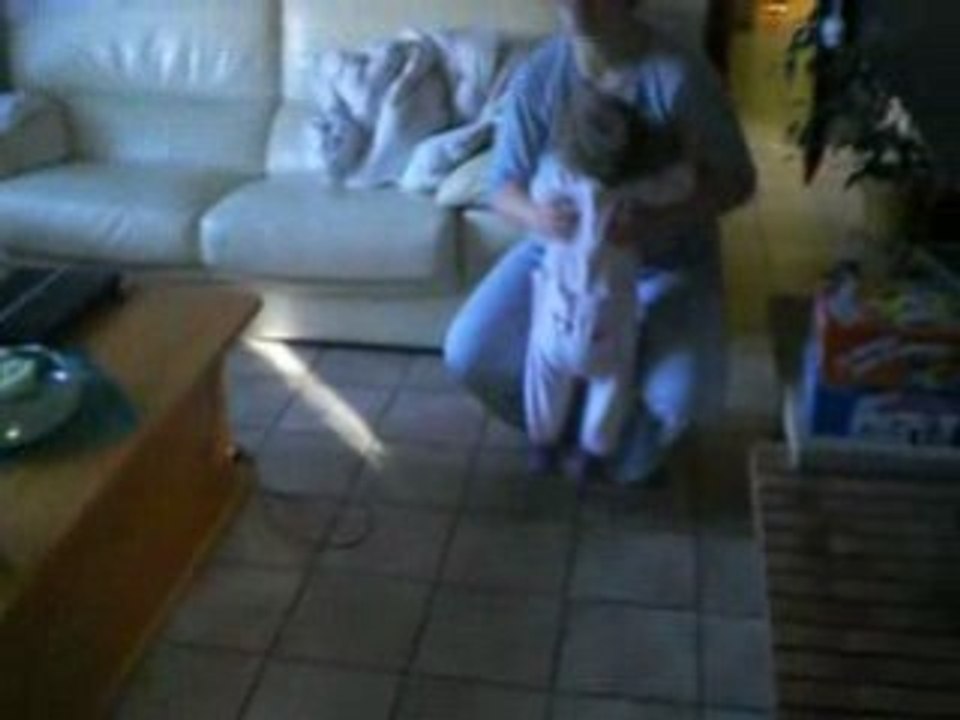 Célia toujours et encore en train de danser...