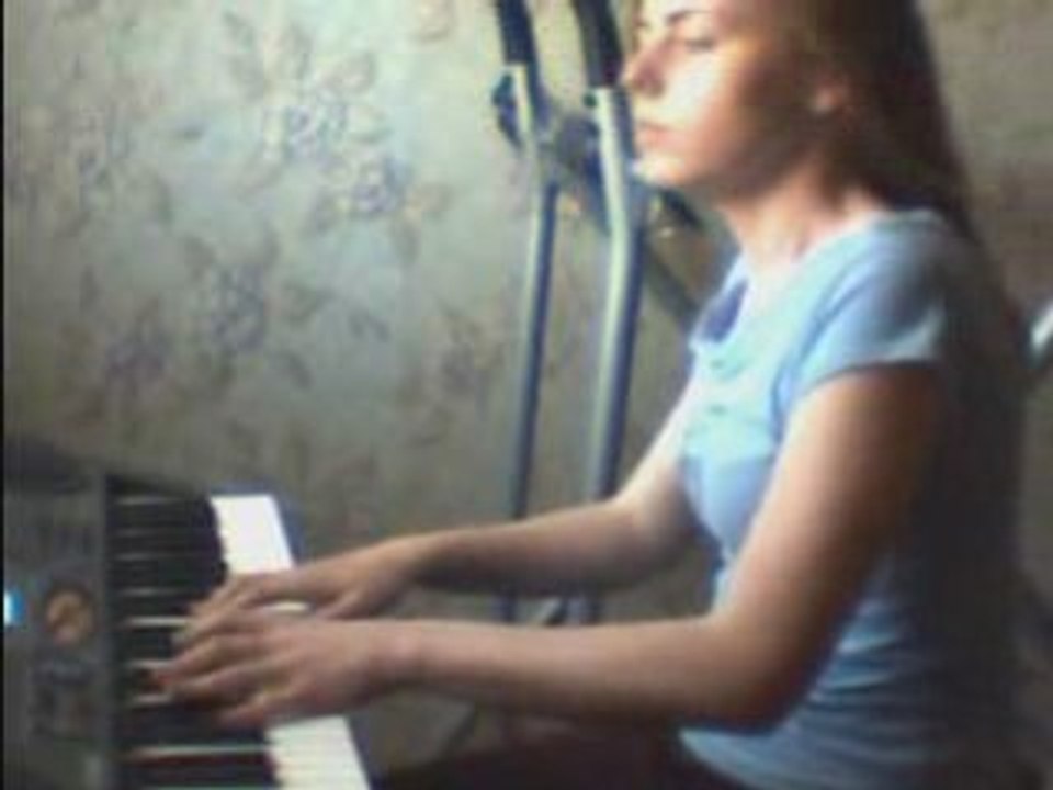 Mariah Carey - I stay in love piano cover by Monika